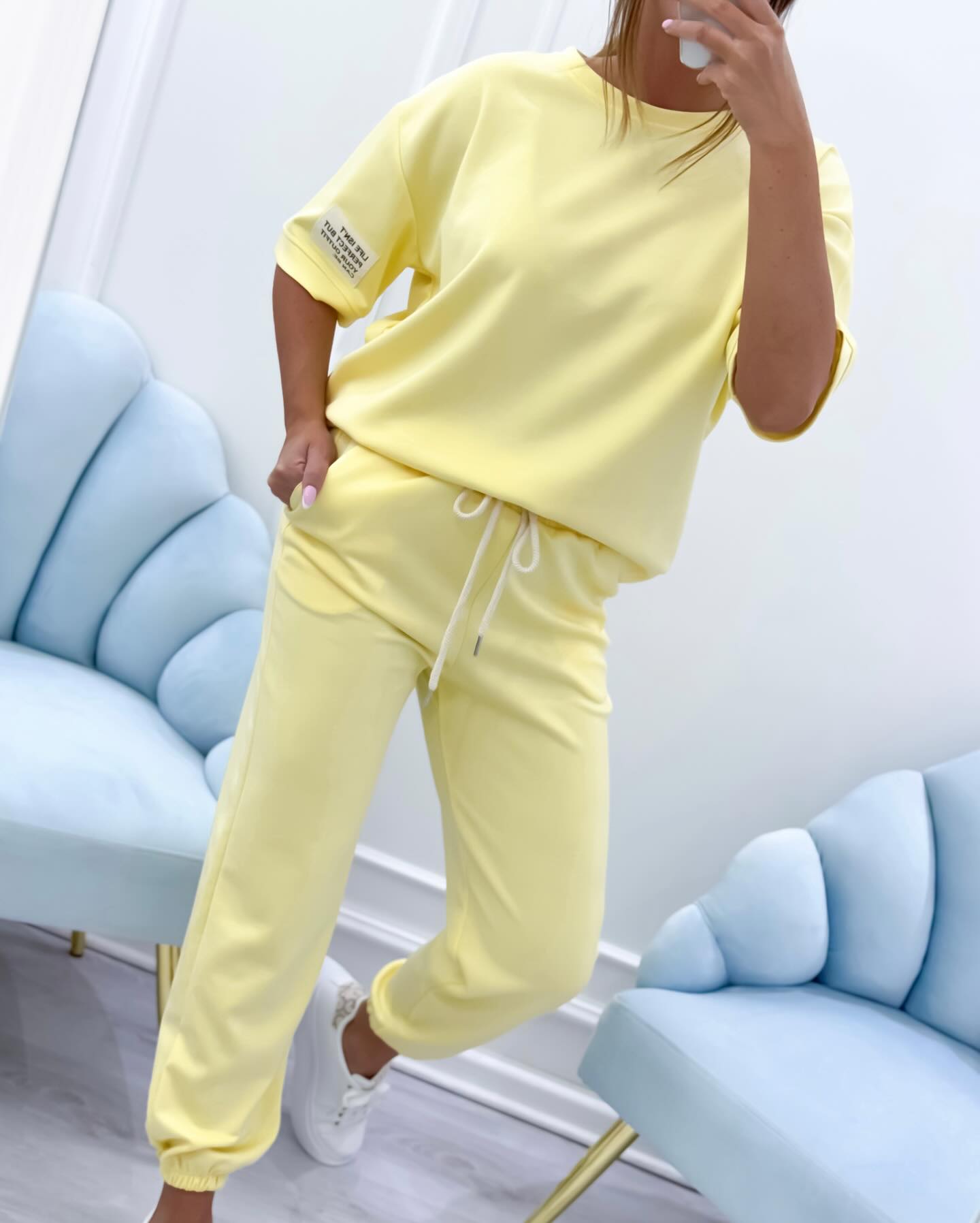 Sarah | Cozy & Vibrant Two-Piece Outfit