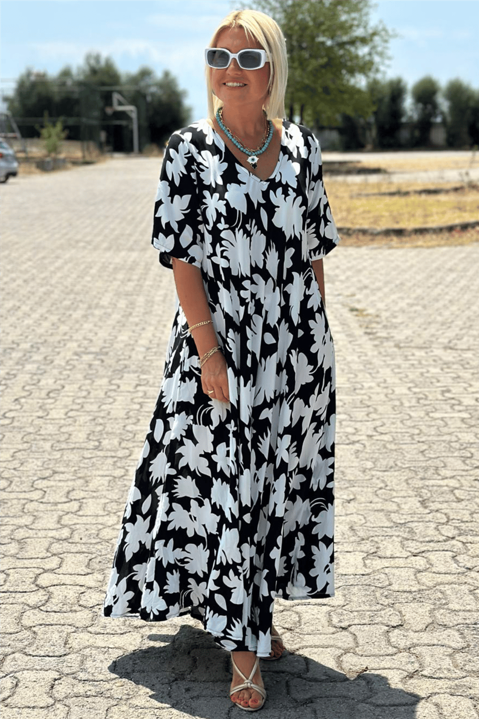 Teresa | Stylish Dress with Tummy Control
