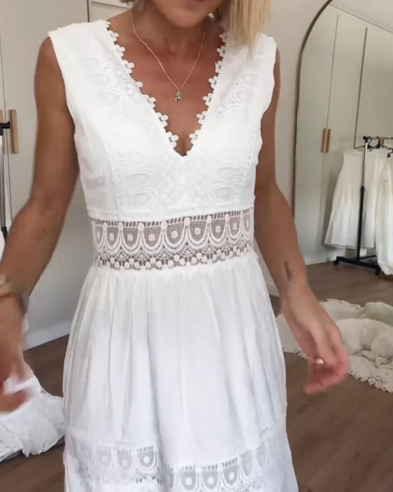Margaux | Chic V-Neck Dress