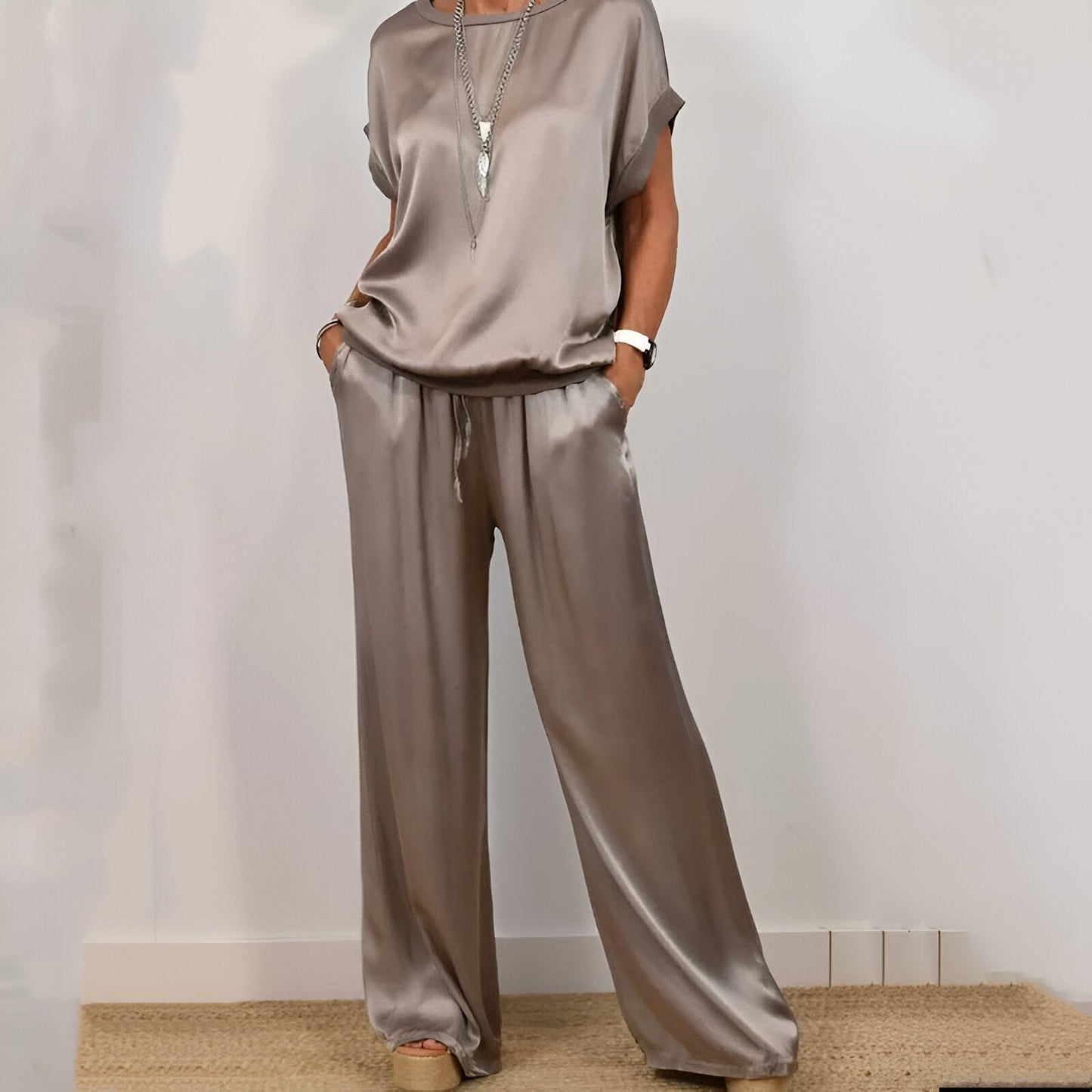 Eleonora | Chic Two-Piece Ensemble