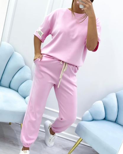 Sarah | Cozy & Vibrant Two-Piece Outfit